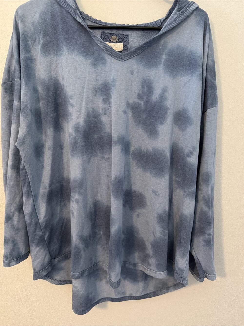 Cupio Woman Blue Tie Dye Hoodie Sweater V-Neck Long Sleeve Pullover Boho XL
